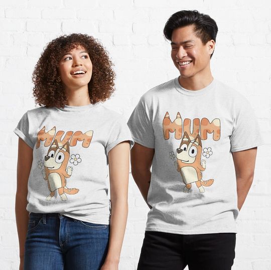 Discover Cute Mum Dancing, Mother's Day Classic T-Shirt