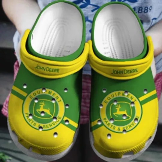 Discover John-Inspired Green Clogs