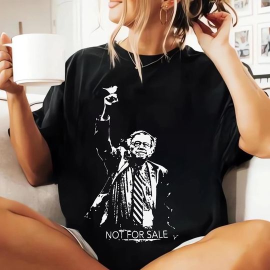Discover Vintage Angry Raccoon Become Ungovernable Grunge Graphic T-Shirt - Trash Panda Meme