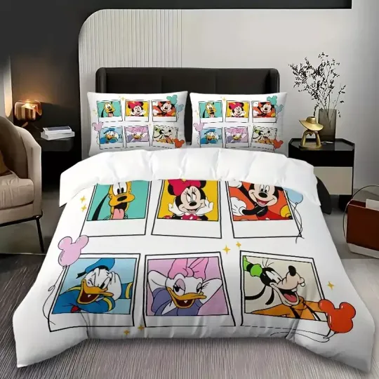 Discover Retro Mickeyy mouse & Friends Polaroids Besties Forever Bedding Set