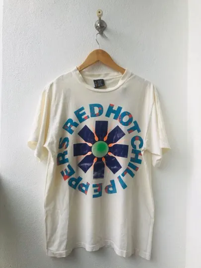 Discover Red Hot Chili Pepper Vintage Graphic Print Short Sleeve T Shirt