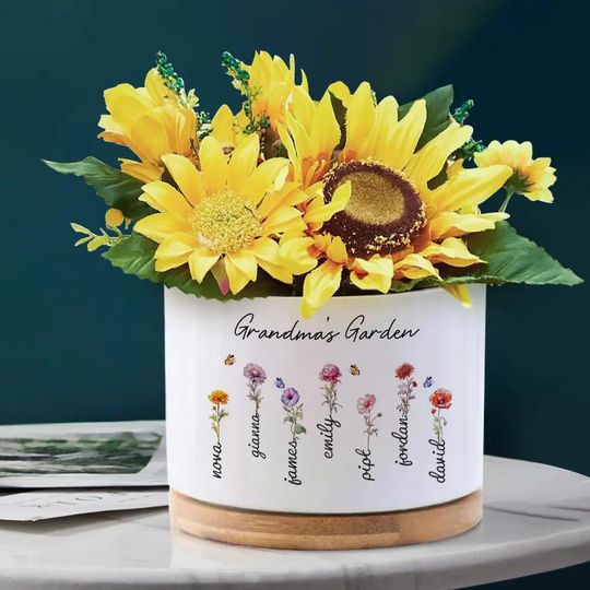 Discover Custom Birth Month Flower Plant Pot Mother's Day Gift, Gifts for Mom, Grandmas Garden