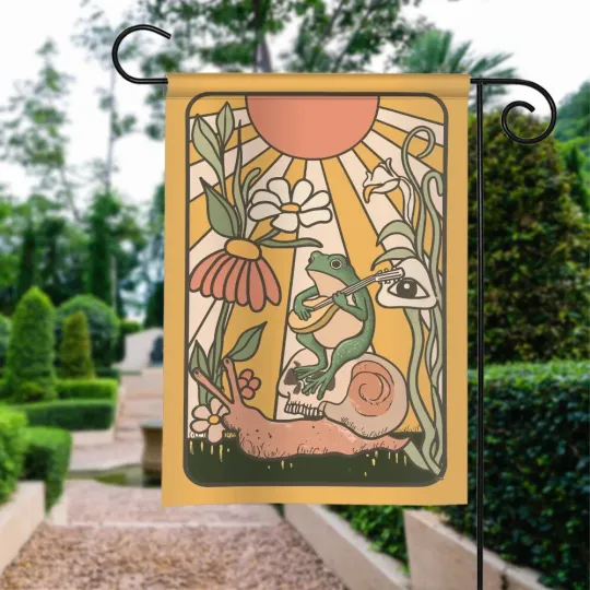 Discover Retro Frog Stay Weird Flag, Funny Frog Spring Garden Flags