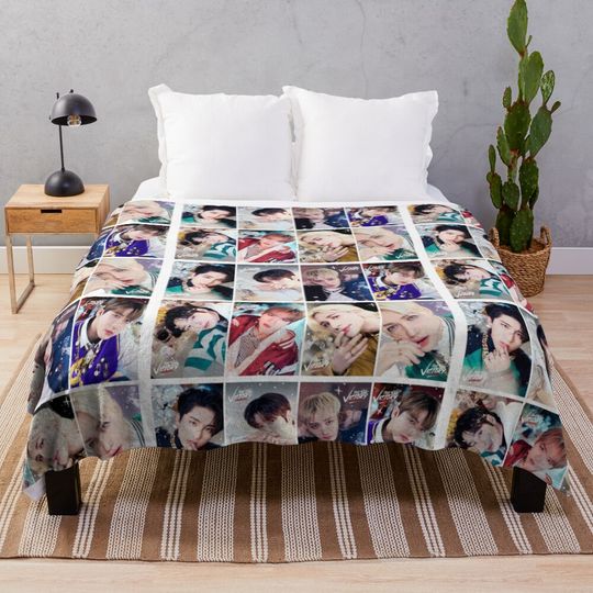 Discover Stray Kids Skz Skzoo Stay Oddinary Maniac Throw Blanket