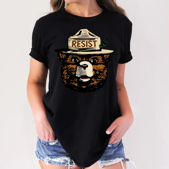 Discover RESIST smuky the bear FASCISM ANTI TRUMP MAGA Political T-Shirt