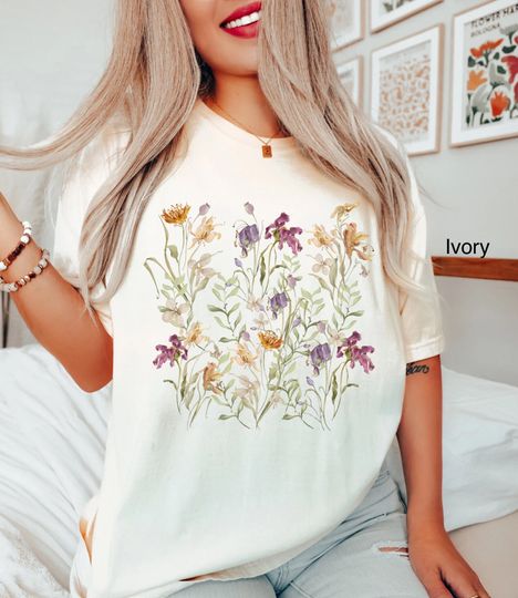 Discover Boho Wildflowers Shirt Wild Flower T-Shirt Vintage Floral Graphic Tee Botanical