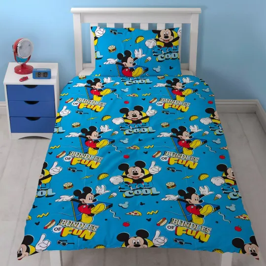 Discover Mickeyy mouse Bedding Set