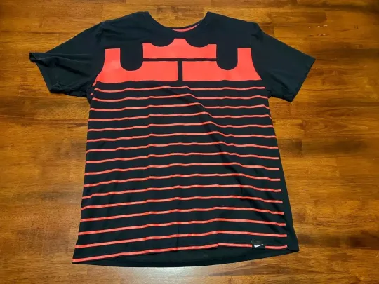 Discover LeBron James LBJ Crown Logo 3D Shirt