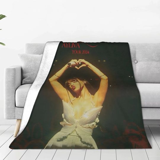Discover Ayliva Liebe Tour 2024 Accessories Blankets