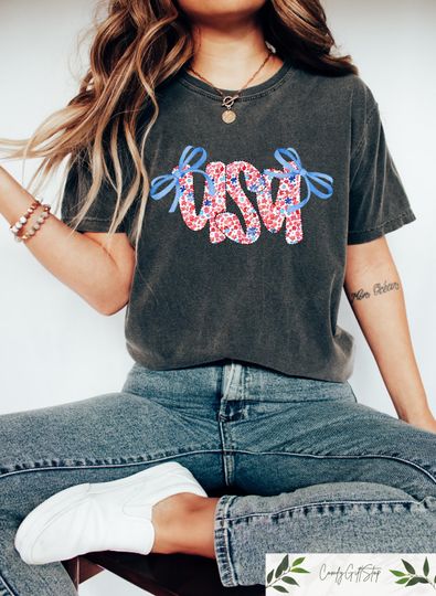 Discover Retro Coquette USA T-Shirt – Cute 4th of July Shirt, Girly Patriotic American Tee