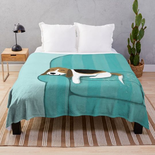 Discover Happy Couch Dog | Cute Beagle Throw Blanket