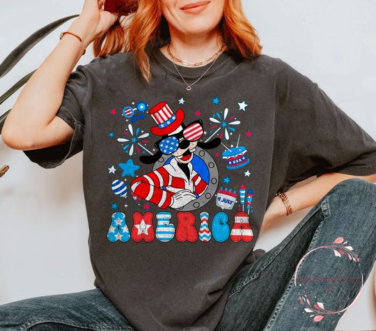 Discover Retro goofyy America 4th of July Shirt | Vintage Disneyyy Patriotic Tee