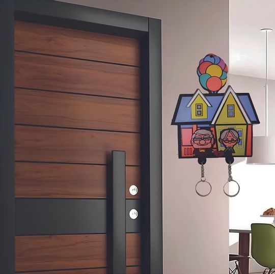 Discover High Quality Door Key Holder and Keychain Gift for Lovers