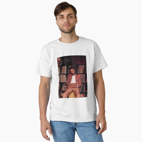 Discover Background book T-Shirt