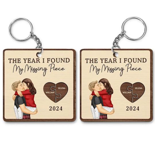 Discover The Year I Found My Missing Piece Kissing Couples - Personalized Wooden Keychain