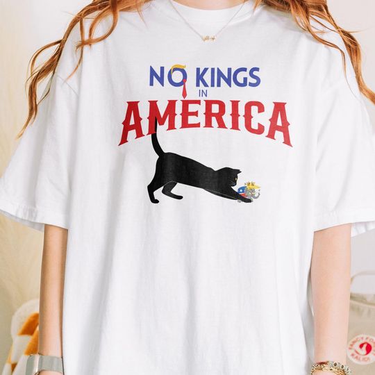 Discover No King in America Since 1776 Shirt, Cat Against Elephant Trump Tee, Resist Graphic T-Shirt, Patriotic Revolutionary Statement Shirt