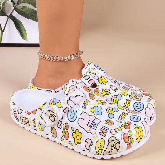 Discover Adorable Womens Cartoon Print Slip-on Clogs