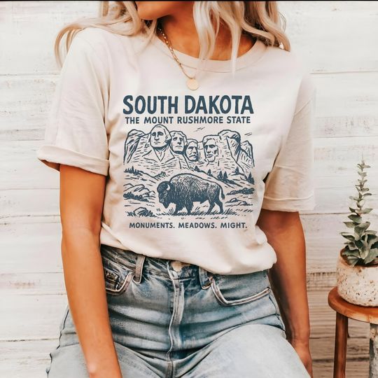 Discover Classic South Dakota Graphic Tee - Mount Rushmore, Travel Souvenir, Outdoor Adventure shirt