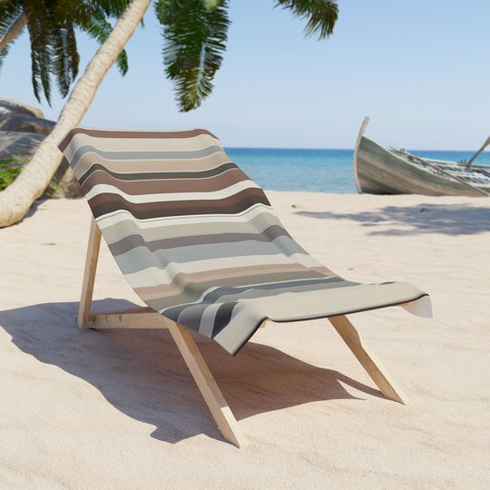 Discover Beach Towel - Summer Vibes in Earth Tone Colors, Perfect for Relaxation