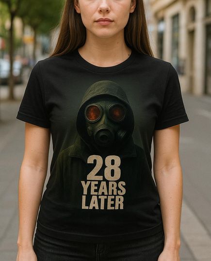 Discover Vintage 28 Years Later T-Shirt