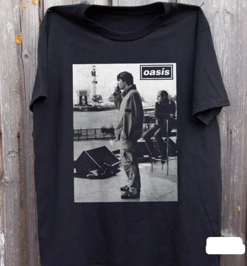 Discover Oasis - Liam Smoking T-shirt