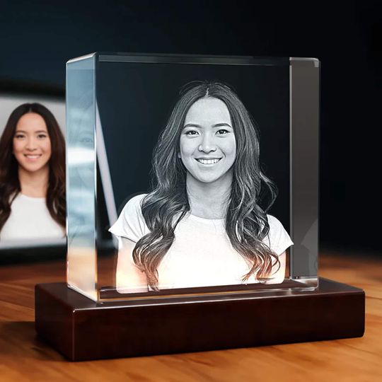 Discover Personalized Crystal Photo, Appreciation Gift, Desk Decor for Office