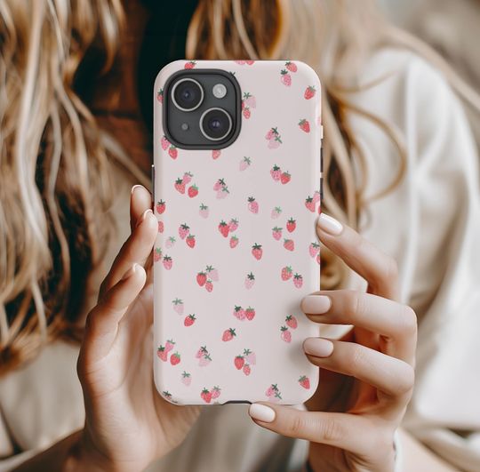 Discover Perfectly pretty pink strawberry phone case for iphone