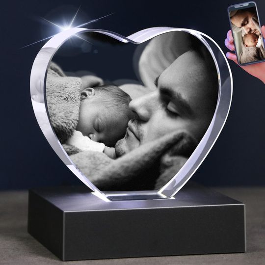 Discover Custom Engraved Heart Crystal Photos – Personalized 3D Gifts for Birthdays & Anniversaries