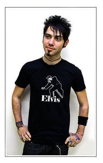 Discover Elvis Presley Microphone King of Rock & Roll Retro T-Shirt