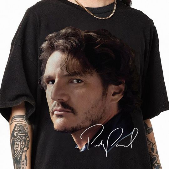 Discover Pedro Pascal Big Face Shirt, Retro 90s Pedro Pascal T-Shirt