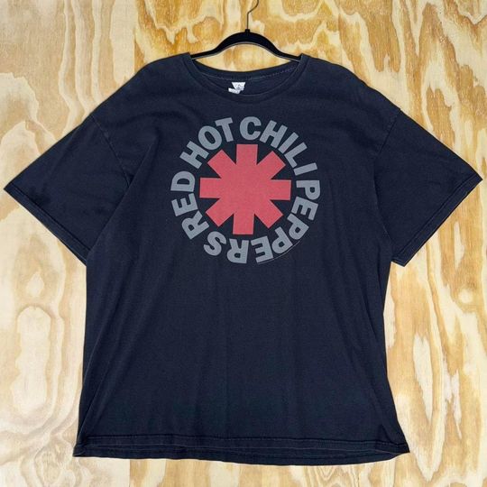 Discover Vintage y2k red hot chili peppers RHCP t-shirt