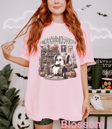 Discover Halloween Shirt Spooky Season Tee Funny Fall T-Shirt  Retro Ghost Design  Unisex Halloween Gift Spooky Vibes Tee Comfort Colors