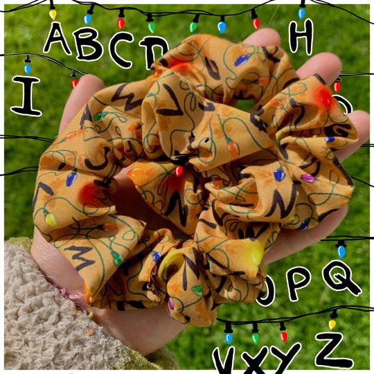 Discover Stranger things scrunchie/hair tie