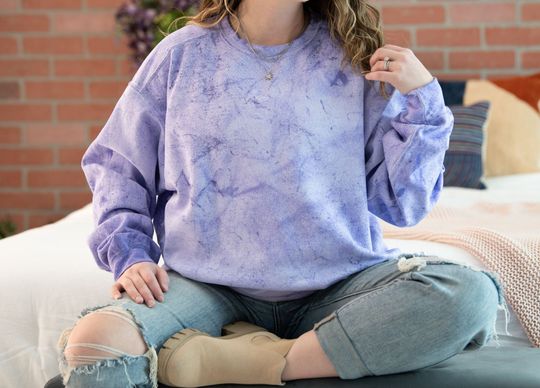 Discover Vintahe Tie Dye  Sweatshirt