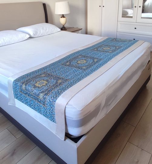 Discover Ceramic Pattern Turquoise Color Bed Runner