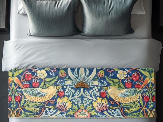 Discover William Morris Bed Runner