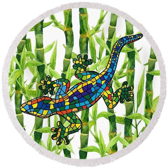 Discover The Bamboo Gecko Round Beach Towel