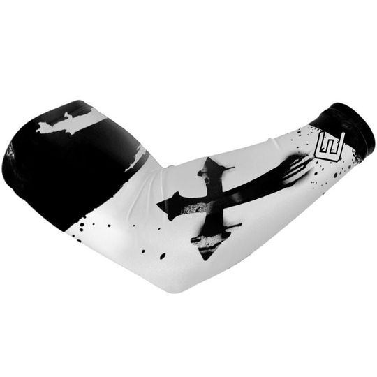Discover Cross Arm Sleeve