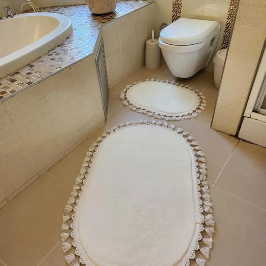 Discover Fringed Soft Plush White Bathroom Rug Set - Elegant Oval Design with Tassel Trim, Non-Slip, Machine Washable Cozy and Stylish Soft Bath Mats