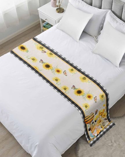 Discover Gnomes Bee Bed Runner