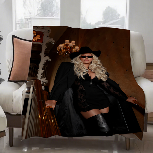 Discover Hot Singer Beyonce Act li Blanket Design Lightweight Throw Blanket