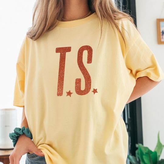 Discover Comfort Color The Life of a Showgirl T-shirt, TS 13 T Shirt, Retro Womens Fall Graphic Tee, Spooky Season Gifts, Lyric Song TShirt