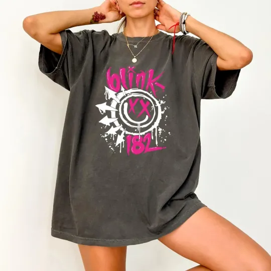Discover B182 T-shirt, Smile Face T-shirt, Retro Smile Face Shirt, Cute Smile Shirt