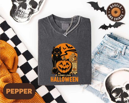 Discover Long Live Halloween Shirt, Spooky Season Black Cat and Pumpkin T-shirt, Creepy Fall Vibes Tee, Retro Halloween Outfit, Trendy Autumn Sweater