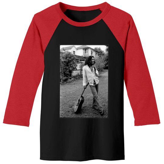 Discover Bob Marley X David Burnett Black & White Guitar Photo Baseball Tee