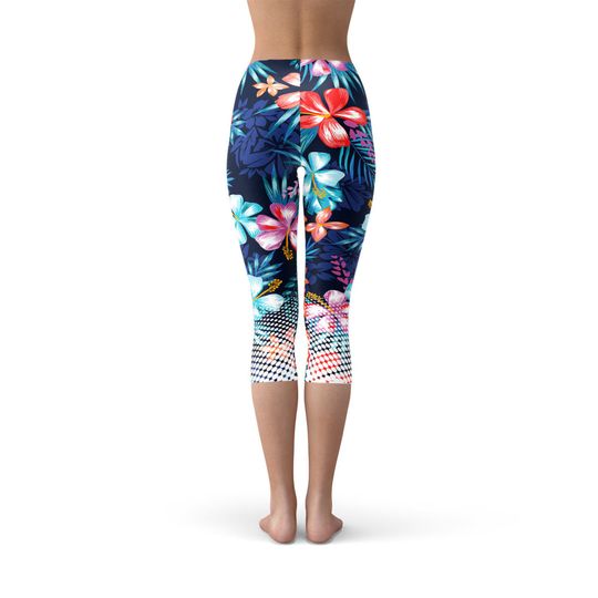 Discover Hawaii Surf Capri Leggings