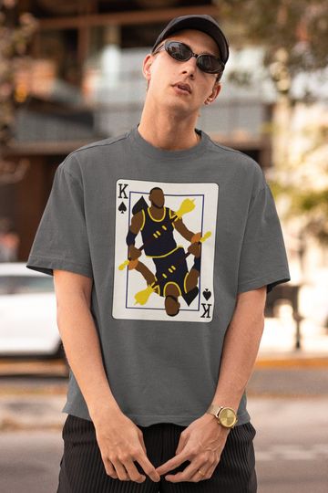 Discover King of Spades Lebron James T-Shirt