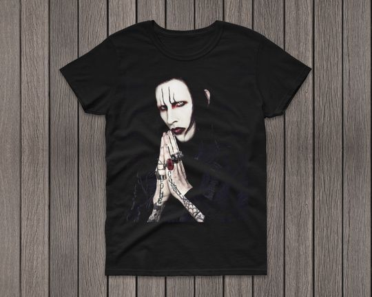 Discover Marilyn Manson Red Lips Rock Heavy Metal T-Shirt