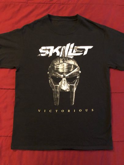 Discover Skillet - Victorious - Christian Hard Rock Band Concert Tour T Shirt