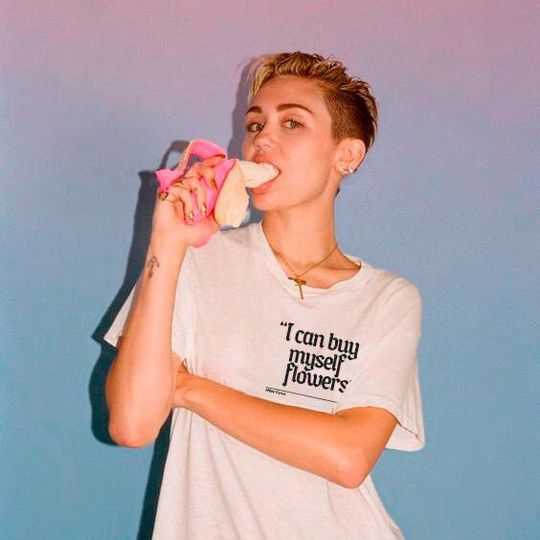 Discover I can buy myself flowers Miley Cyrus Tshirt